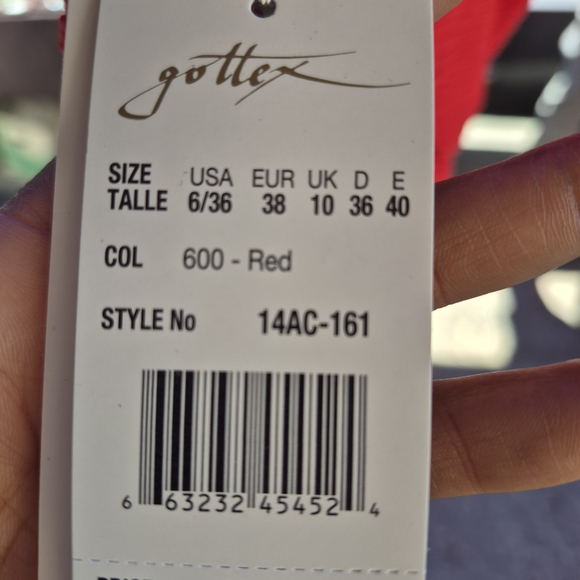 Red Ribbed Swimsuit - Picture 5 of 5